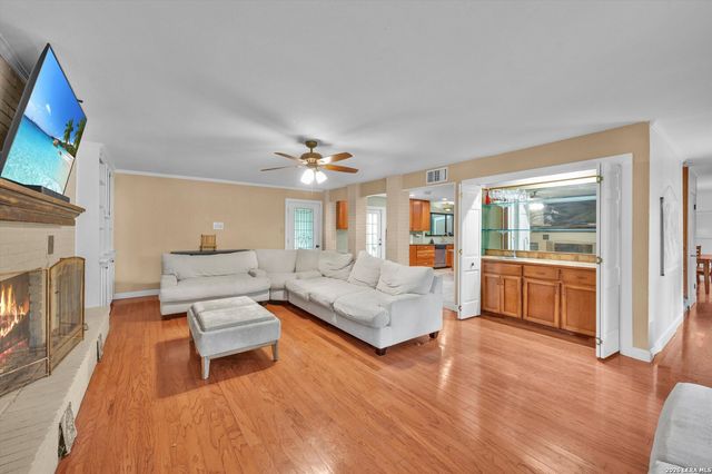 2947 BURNT OAK ST, San Antonio, TX 78232