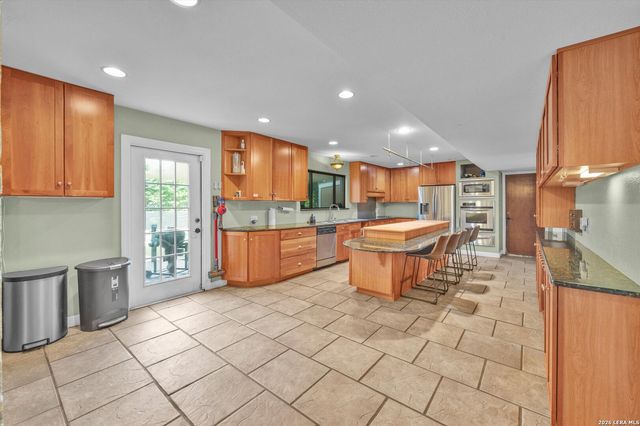 2947 BURNT OAK ST, San Antonio, TX 78232