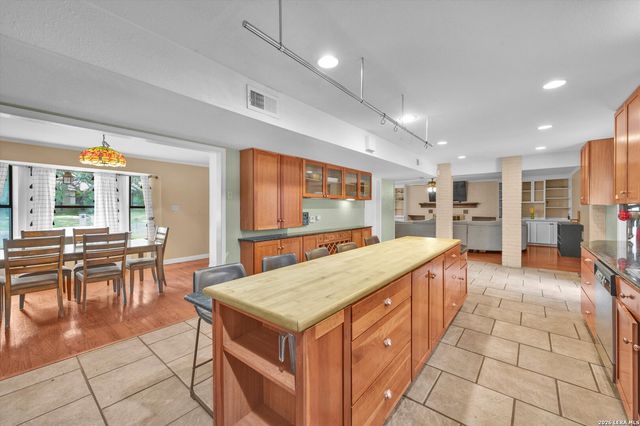 2947 BURNT OAK ST, San Antonio, TX 78232