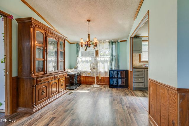 353 Center Drive, Blountville, TN 37617