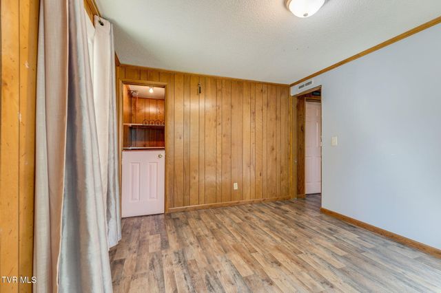 353 Center Drive, Blountville, TN 37617