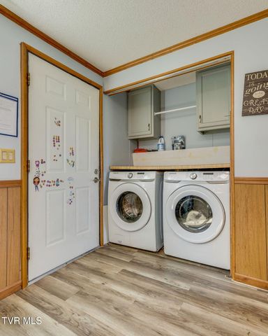 353 Center Drive, Blountville, TN 37617