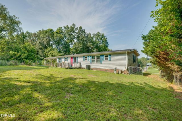 353 Center Drive, Blountville, TN 37617