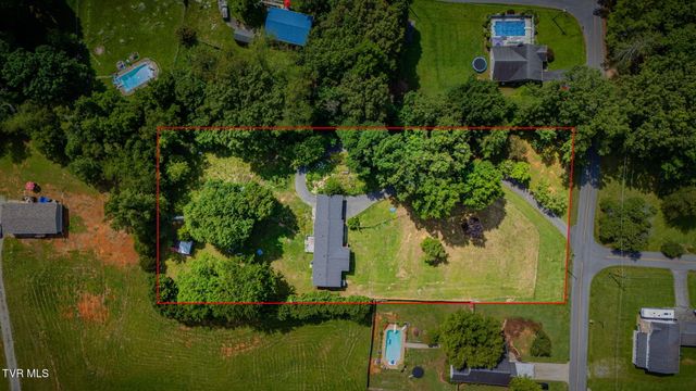 353 Center Drive, Blountville, TN 37617