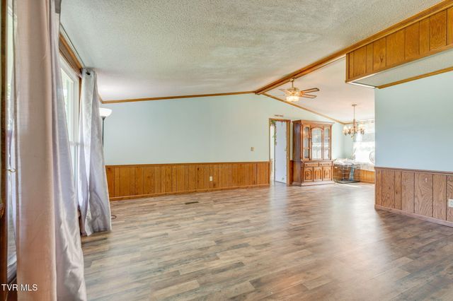 353 Center Drive, Blountville, TN 37617