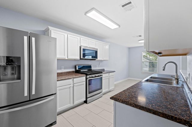 6003 Wideleaf DR, Austin, TX 78724