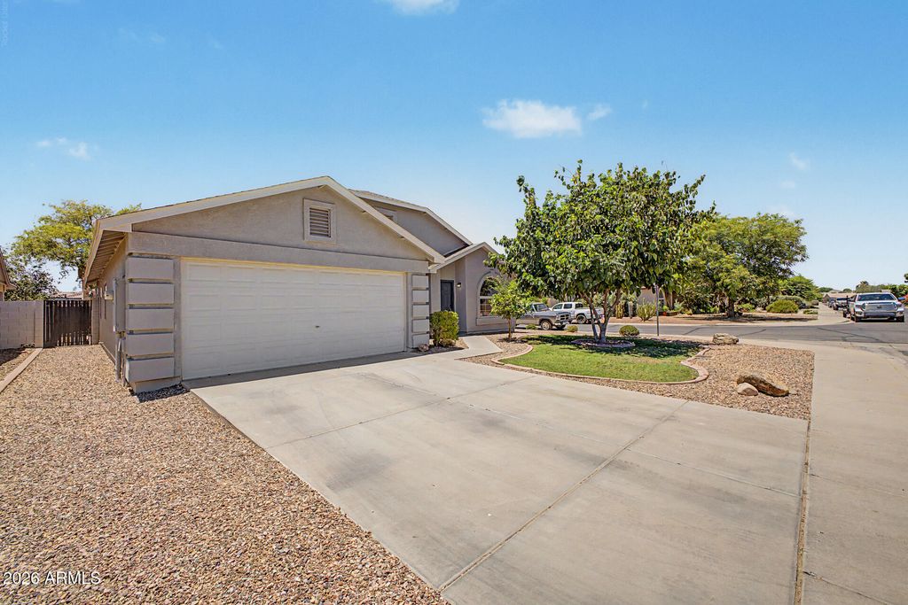40018 N LERWICK Drive, San Tan Valley, AZ 85140 — photo 2
