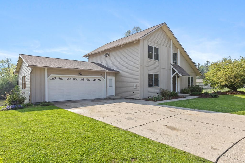 4310 Mayaka Court Sw, Grandville City, MI 49418