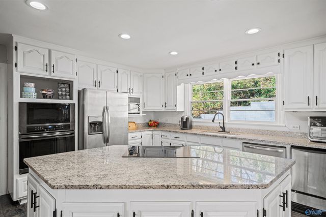 106 Rainbow Drive SW, Fort Payne, AL 35967