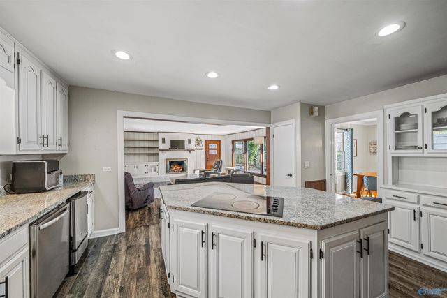 106 Rainbow Drive SW, Fort Payne, AL 35967