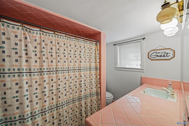 106 Rainbow Drive SW, Fort Payne, AL 35967