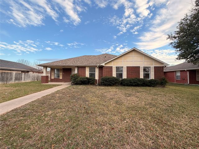 7632 Livvie Meador Lane, Dallas, TX 75227