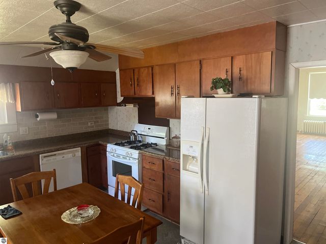 200 Second Avenue, Tawas City, MI 48763