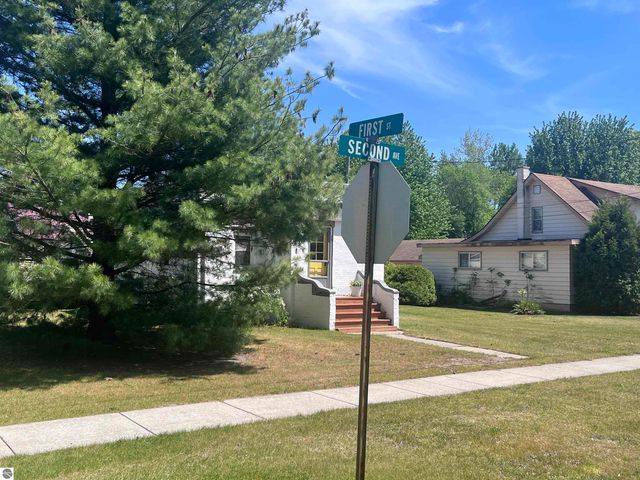 200 Second Avenue, Tawas City, MI 48763