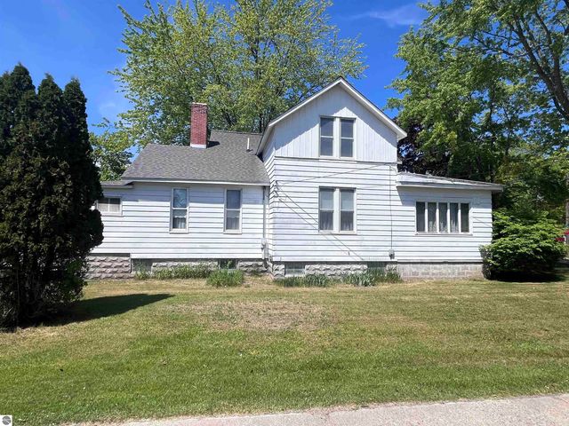 200 Second Avenue, Tawas City, MI 48763