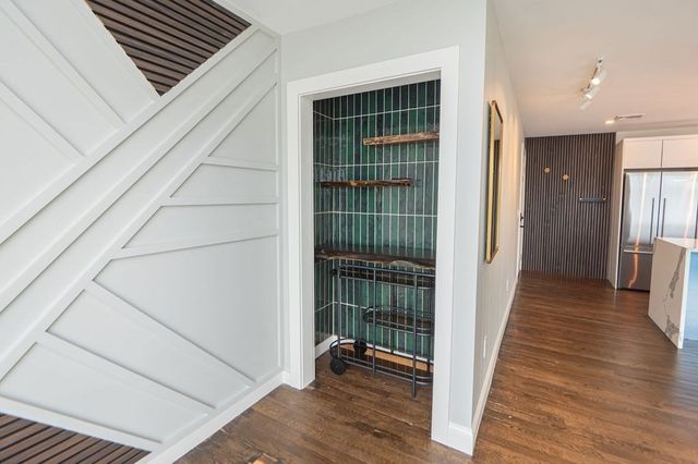 82 Webb St 2L, Salem, MA 01970