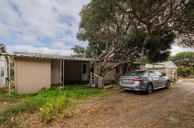 905 W Blanco Road, Salinas, CA 93908