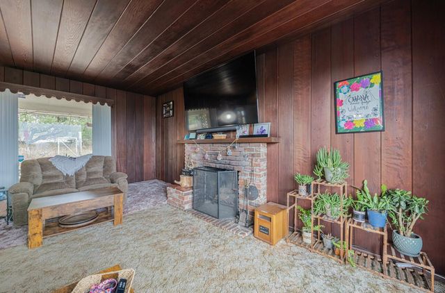 905 W Blanco Road, Salinas, CA 93908