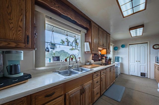 905 W Blanco Road, Salinas, CA 93908