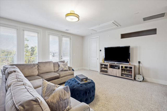 10950 Wrenwood Green, Houston, TX 77043