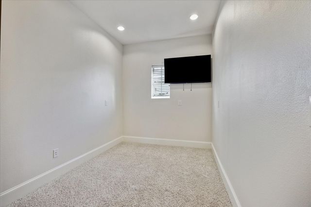 10950 Wrenwood Green, Houston, TX 77043