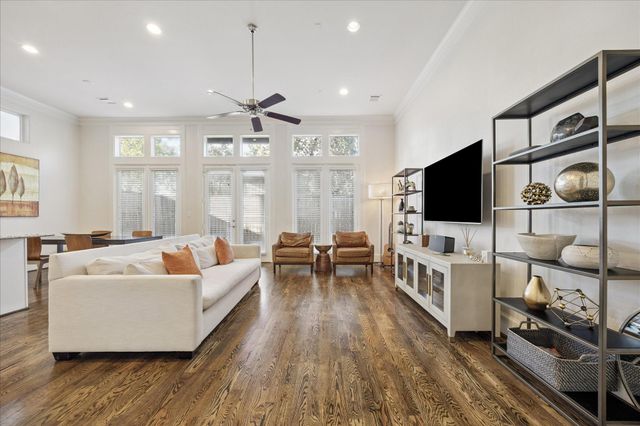 10950 Wrenwood Green, Houston, TX 77043