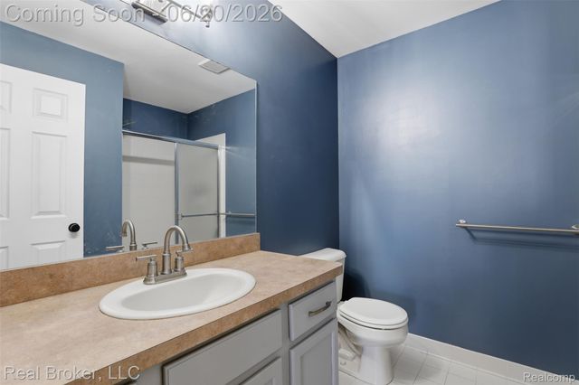 29717 Nottingham Circle, Livonia, MI 48152