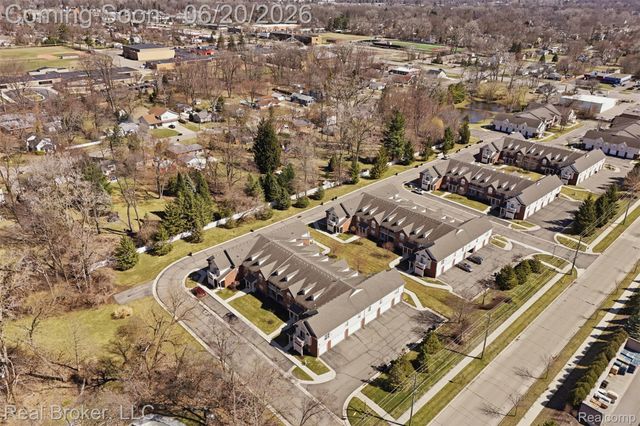 29717 Nottingham Circle, Livonia, MI 48152