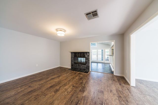 3627 Tartan Lane, Houston, TX 77025