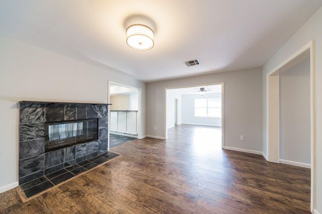 3627 Tartan Lane, Houston, TX 77025