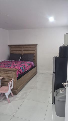 8523 NW 35th Pl, Miami, FL 33147