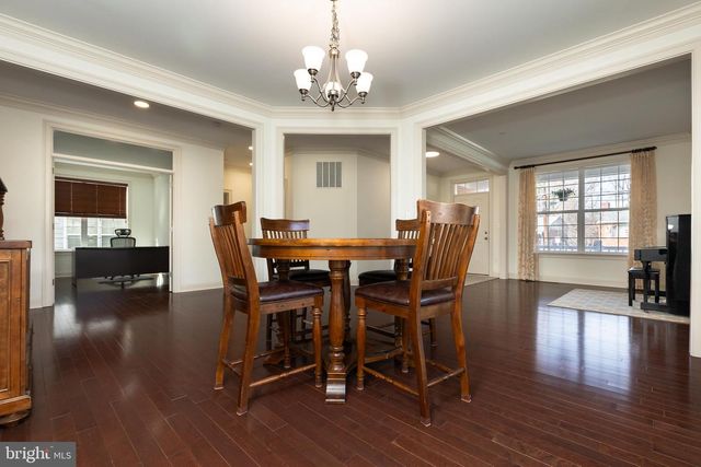 215 N VAN BUREN ST, Rockville, MD 20850