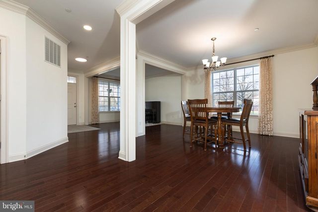 215 N VAN BUREN ST, Rockville, MD 20850