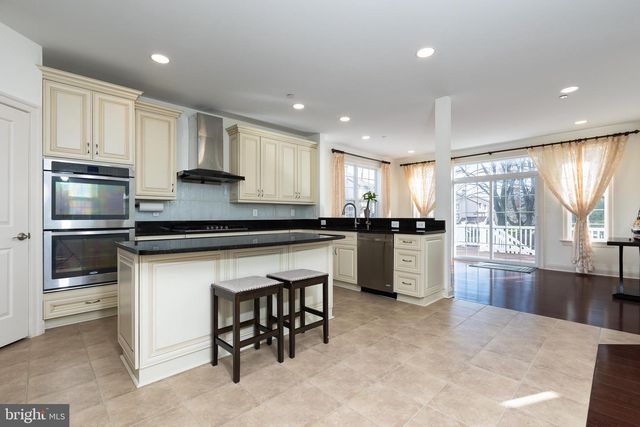 215 N VAN BUREN ST, Rockville, MD 20850