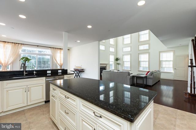 215 N VAN BUREN ST, Rockville, MD 20850
