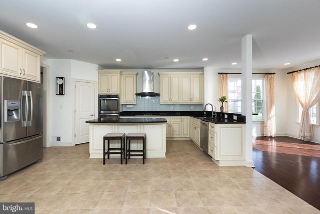 215 N VAN BUREN ST, Rockville, MD 20850