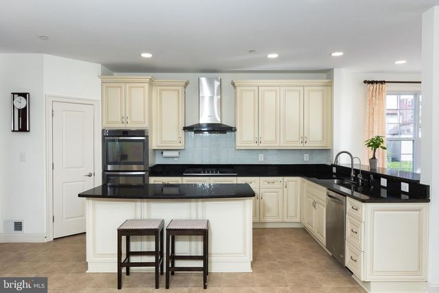215 N VAN BUREN ST, Rockville, MD 20850