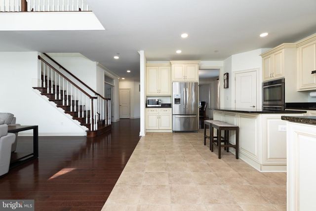 215 N VAN BUREN ST, Rockville, MD 20850