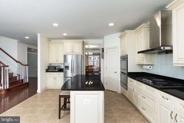 215 N VAN BUREN ST, Rockville, MD 20850
