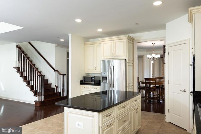 215 N VAN BUREN ST, Rockville, MD 20850