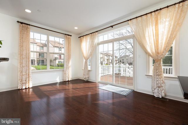 215 N VAN BUREN ST, Rockville, MD 20850