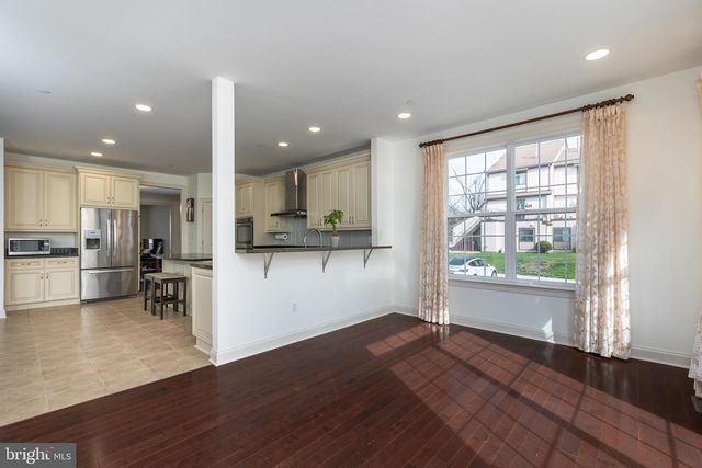 215 N VAN BUREN ST, Rockville, MD 20850