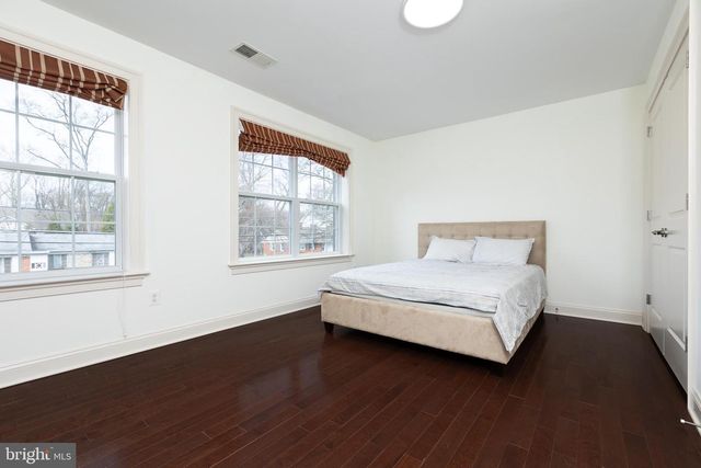 215 N VAN BUREN ST, Rockville, MD 20850