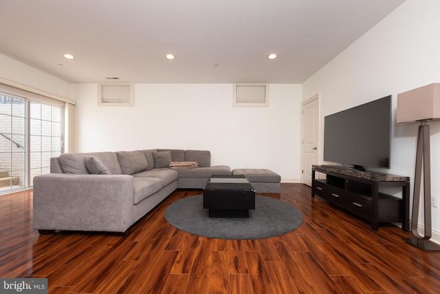 215 N VAN BUREN ST, Rockville, MD 20850