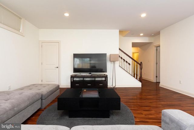215 N VAN BUREN ST, Rockville, MD 20850