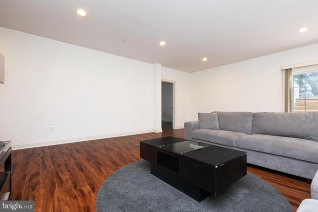 215 N VAN BUREN ST, Rockville, MD 20850