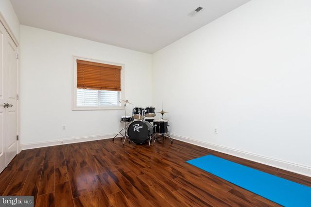 215 N VAN BUREN ST, Rockville, MD 20850