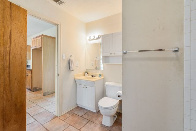 134 Meandering Way, Mabank, TX 75156