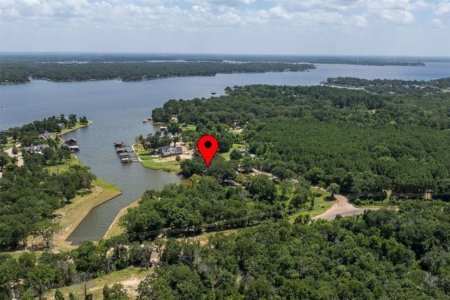 134 Meandering Way, Mabank, TX 75156