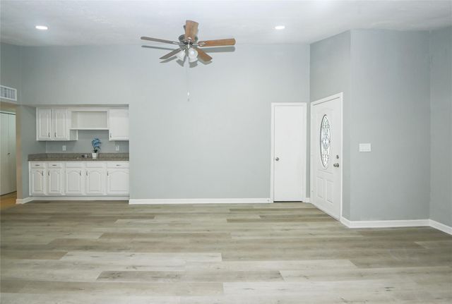 7206 La Granada Drive, Houston, TX 77083
